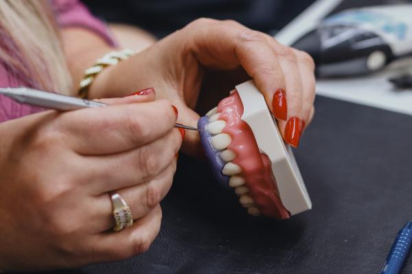 Imagem do curso: Imersão em Resina Composta - 12ª turma